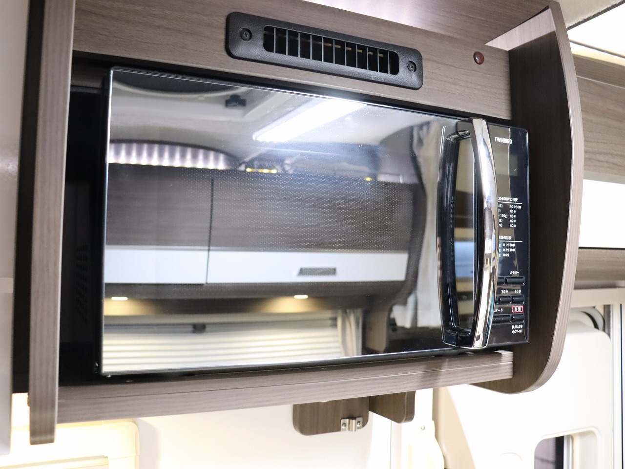 キャンピングカーキャブコン