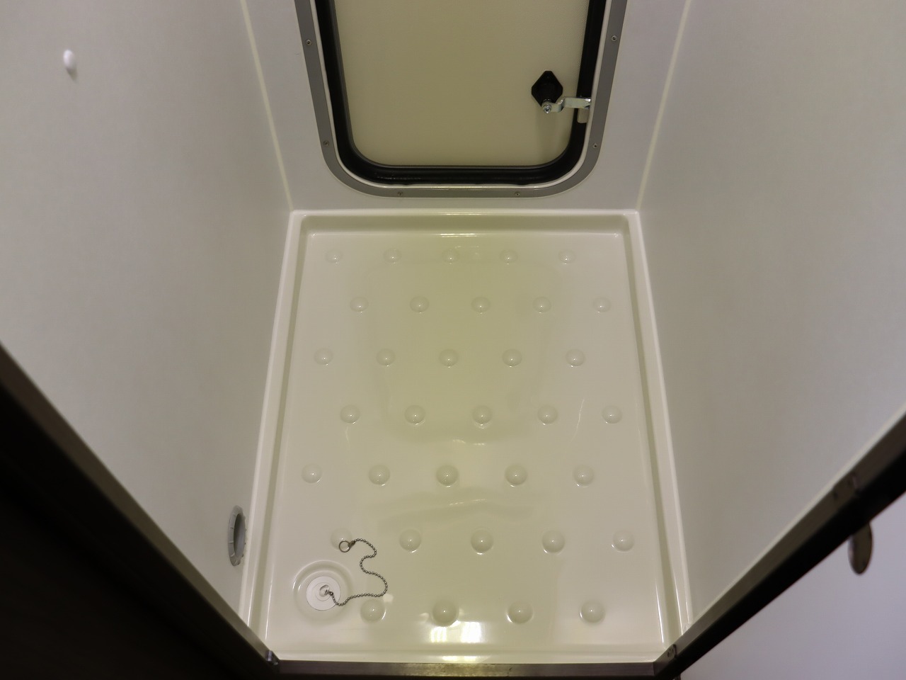 キャンピングカーキャブコン