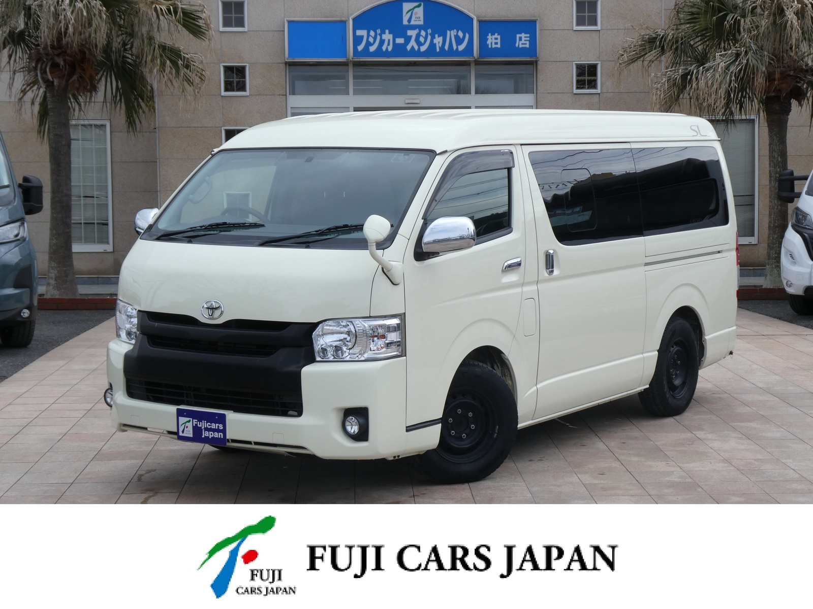 ハイエース ケイワークス　オーロラスタークルーズSL　FF　冷蔵庫