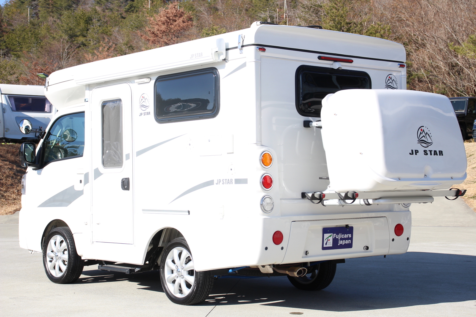 キャンピングカー軽キャンパー