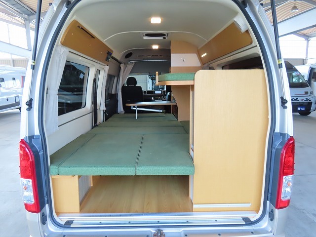 キャンピングカーバンコン