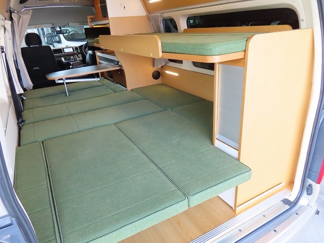 キャンピングカーバンコン