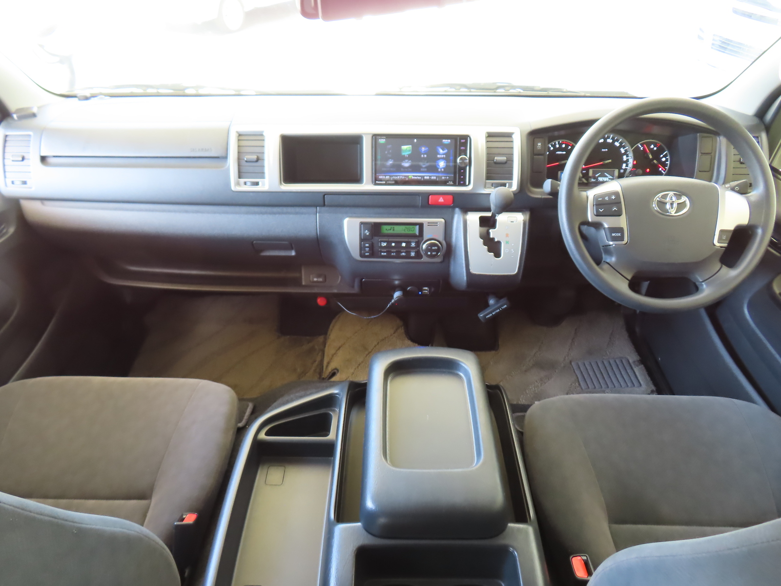 キャンピングカーバンコン