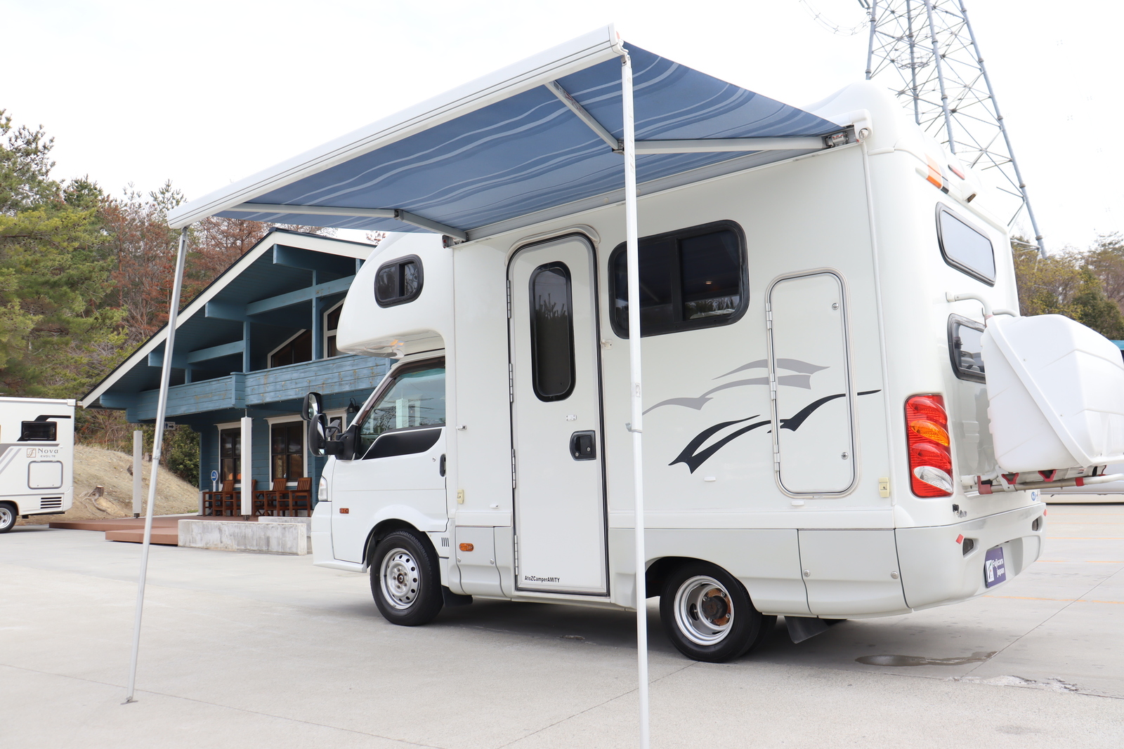 キャンピングカーキャブコン