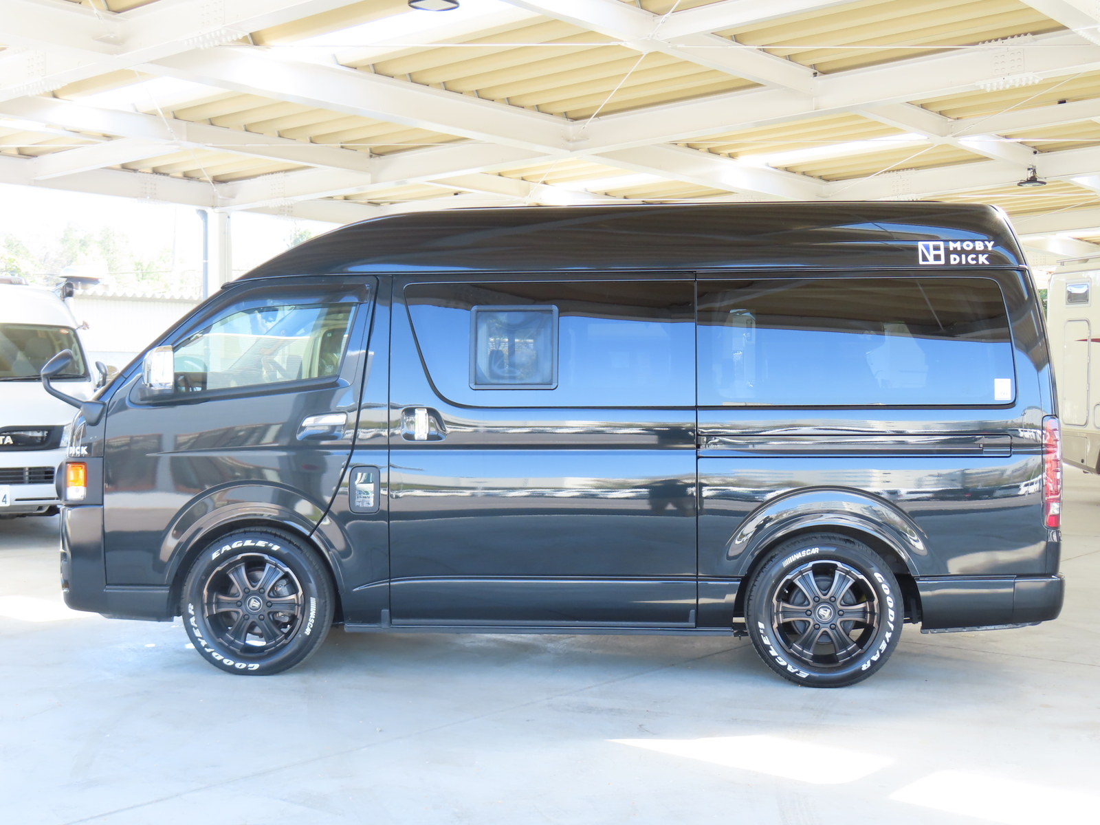 キャンピングカーバンコン