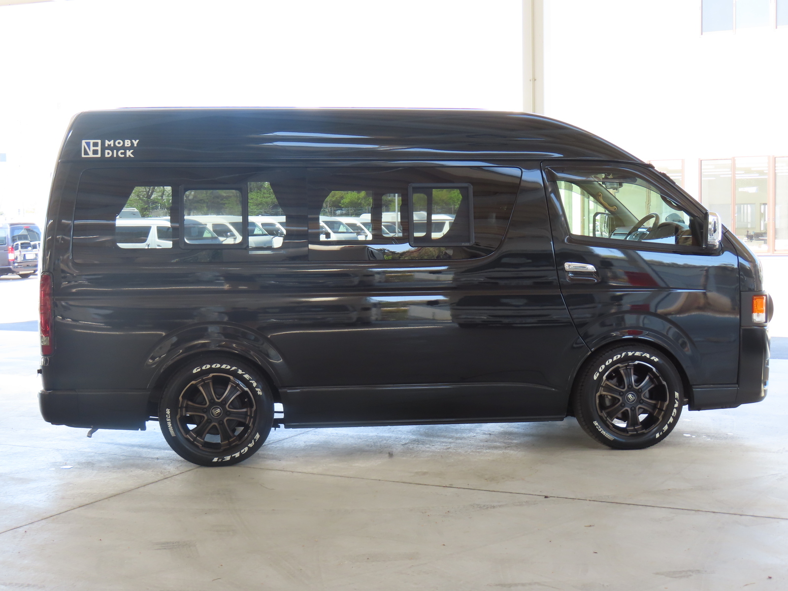 キャンピングカーバンコン