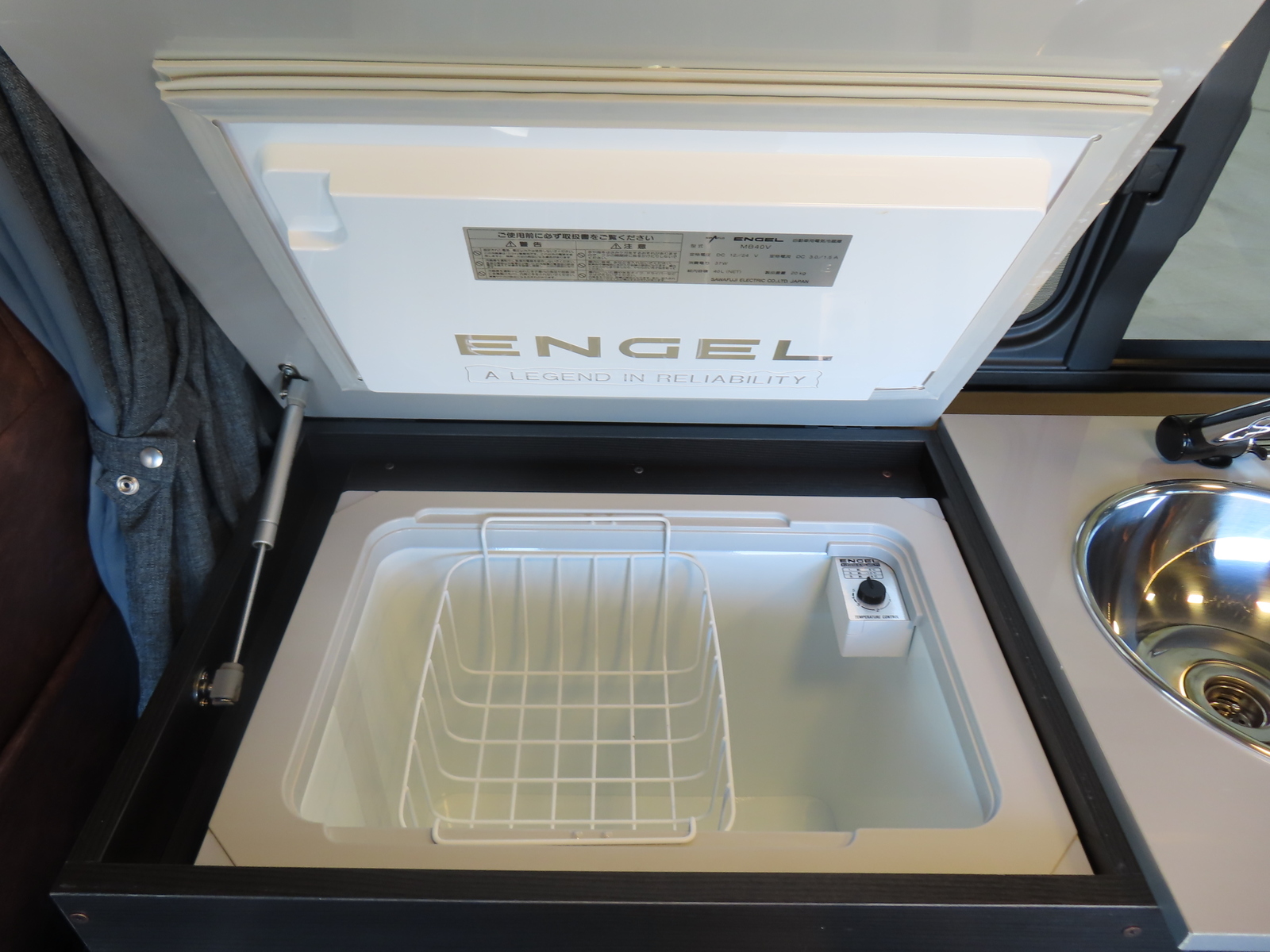 キャンピングカーバンコン