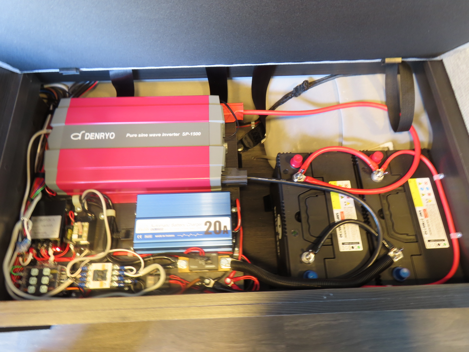 キャンピングカーバンコン