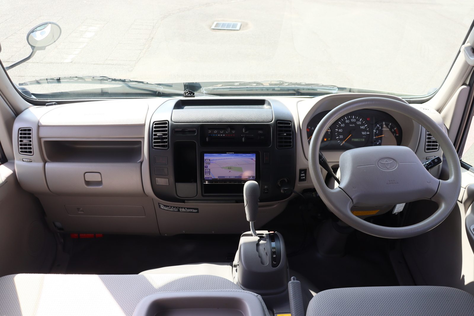 キャンピングカーキャブコン