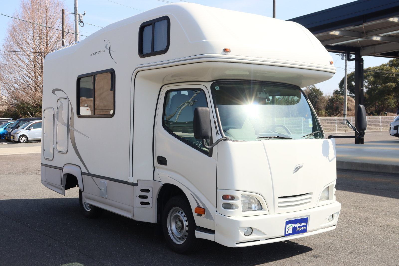 キャンピングカーキャブコン