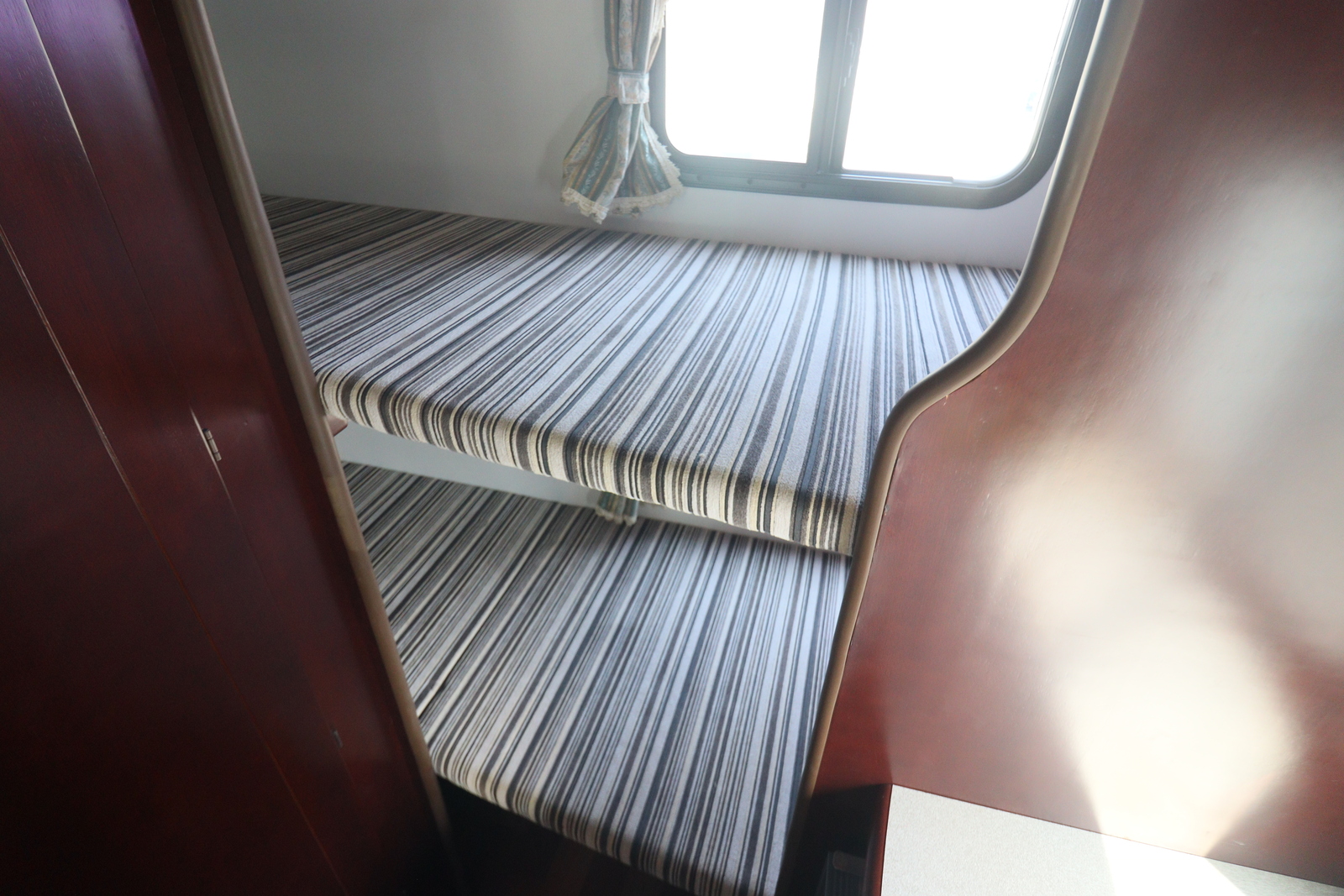 キャンピングカーキャブコン