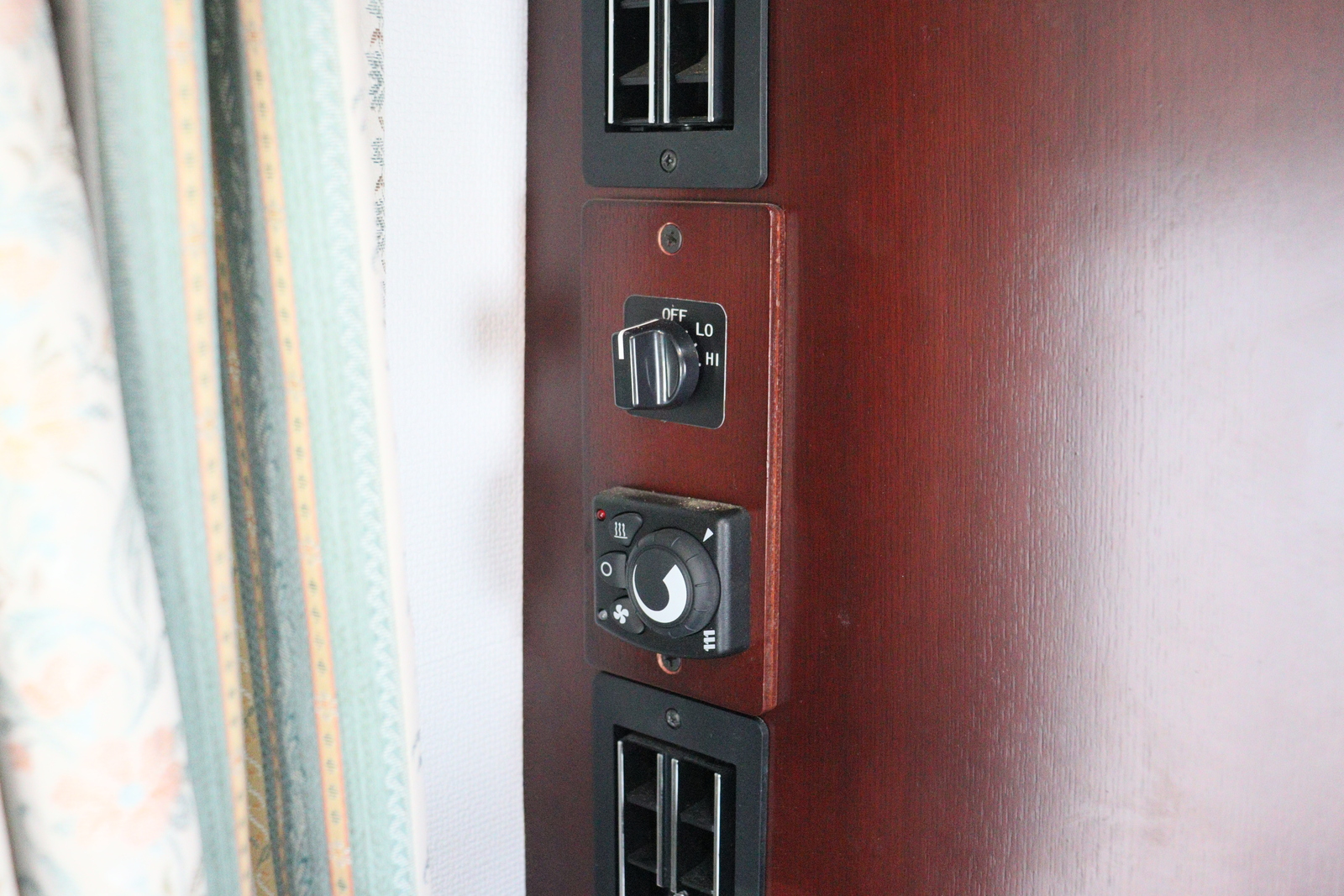 キャンピングカーキャブコン