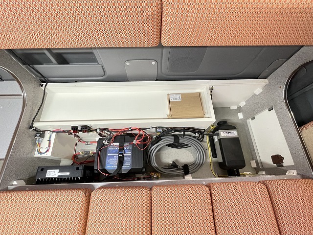 キャンピングカーバンコン