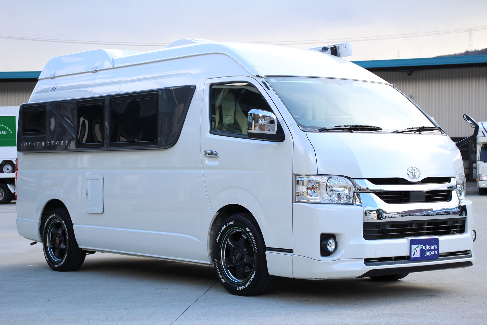 キャンピングカーバンコン