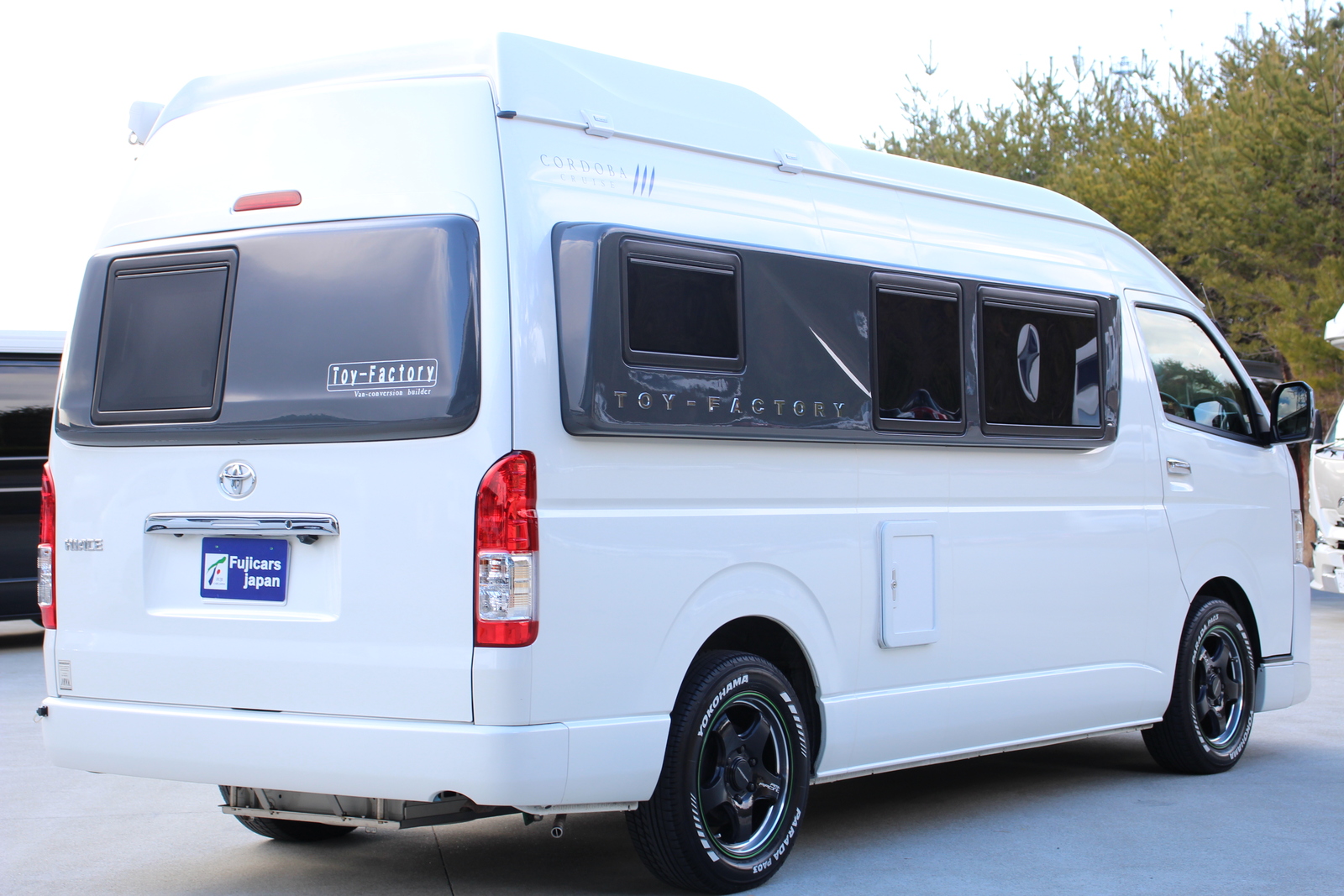 キャンピングカーバンコン