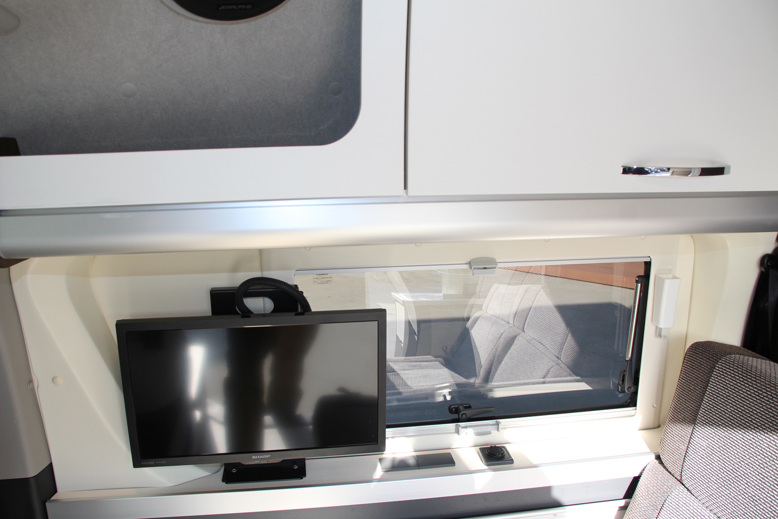 キャンピングカーバンコン