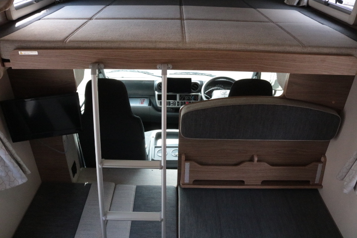 キャンピングカーキャブコン