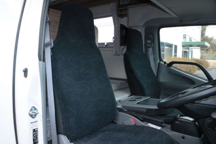 キャンピングカーキャブコン