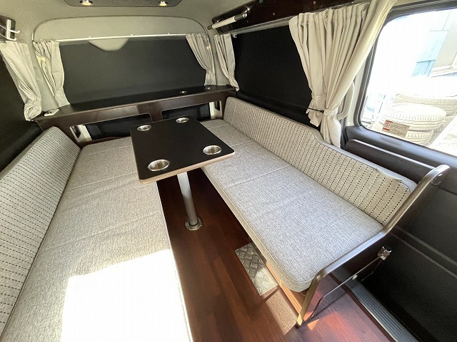 キャンピングカーバンコン