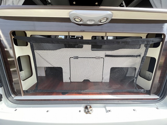 キャンピングカーバンコン