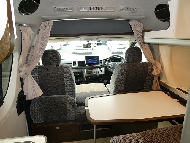 キャンピングカーバンコン