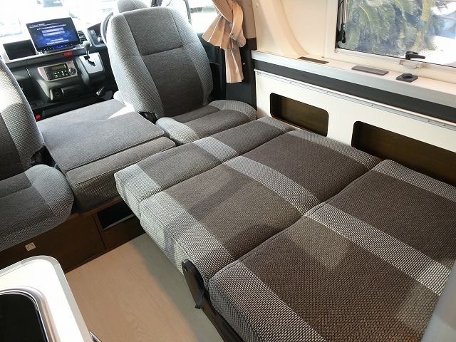 キャンピングカーバンコン