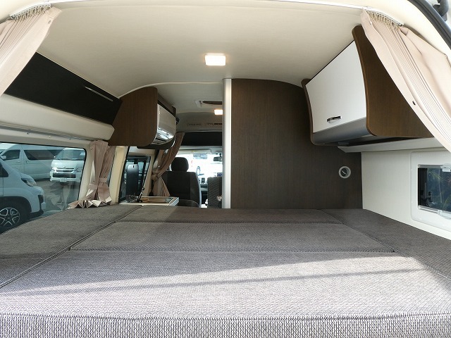 キャンピングカーバンコン