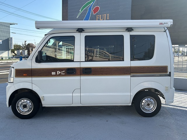 キャンピングカー軽キャンパー