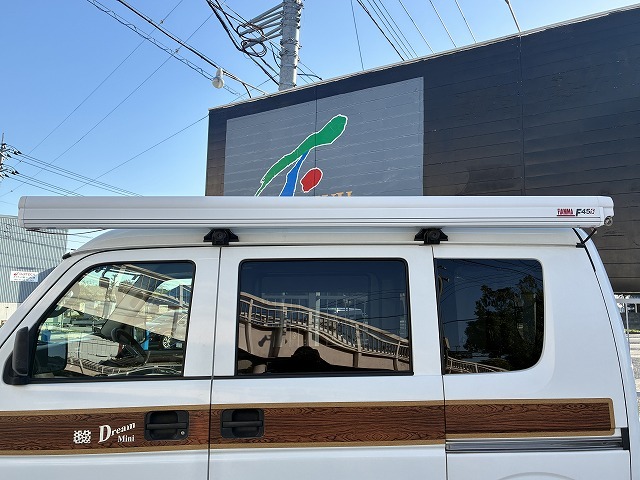 キャンピングカー軽キャンパー
