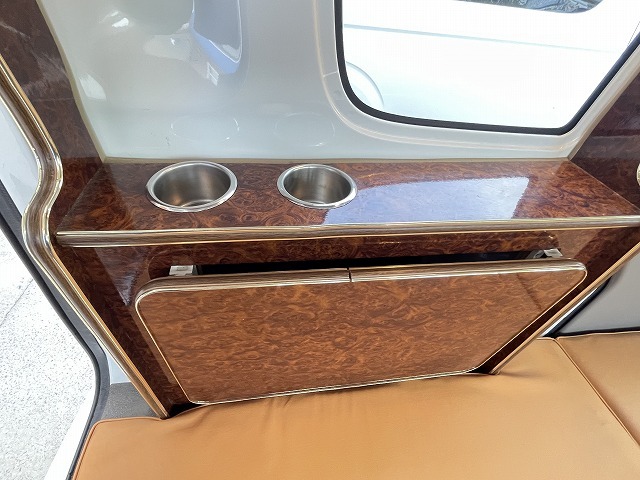 キャンピングカー軽キャンパー