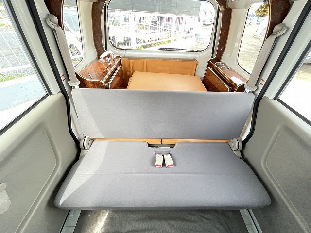 キャンピングカー軽キャンパー