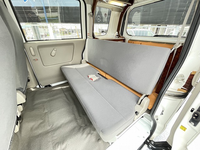 キャンピングカー軽キャンパー