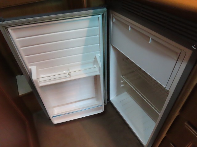 キャンピングカーバスコン