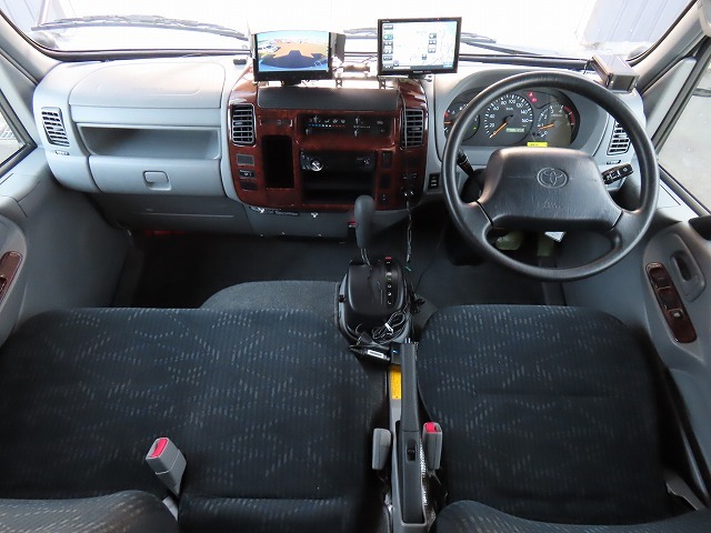 キャンピングカーキャブコン