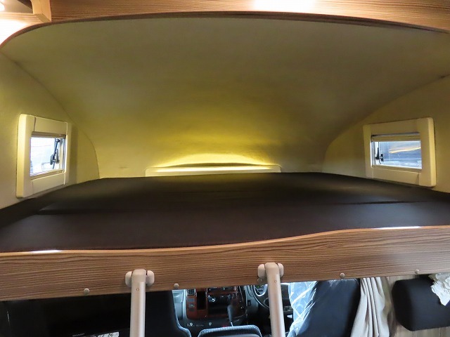 キャンピングカーキャブコン