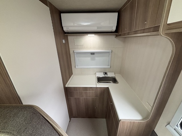 キャンピングカーキャブコン