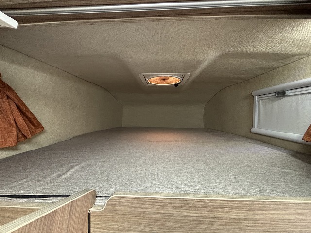 キャンピングカーキャブコン