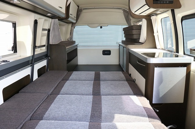 キャンピングカーバンコン