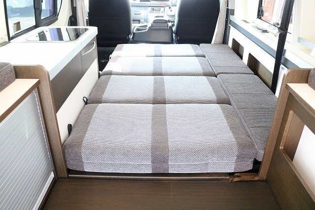 キャンピングカーバンコン