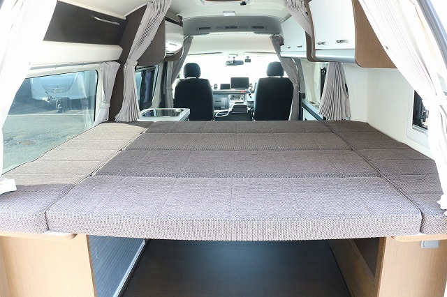 キャンピングカーバンコン