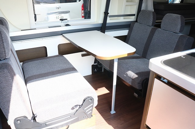 キャンピングカーバンコン