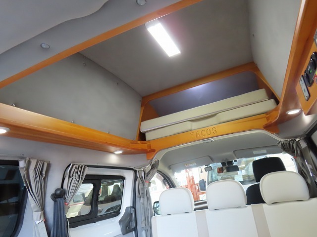 キャンピングカーバンコン