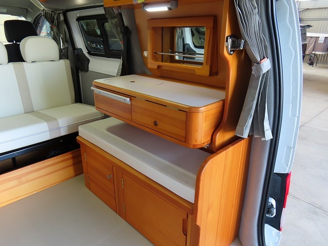 キャンピングカーバンコン