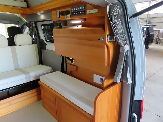 キャンピングカーバンコン