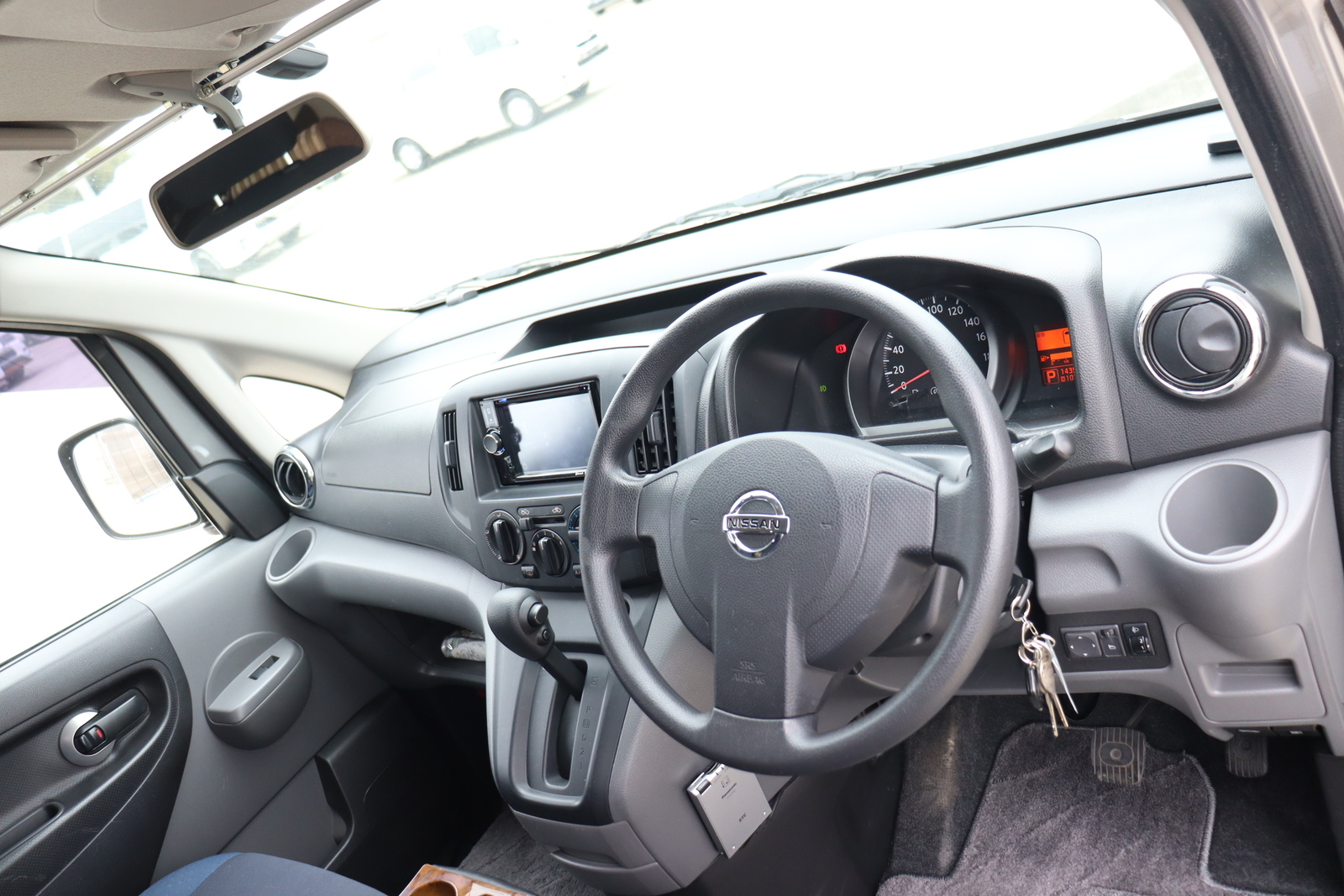 キャンピングカーバンコン