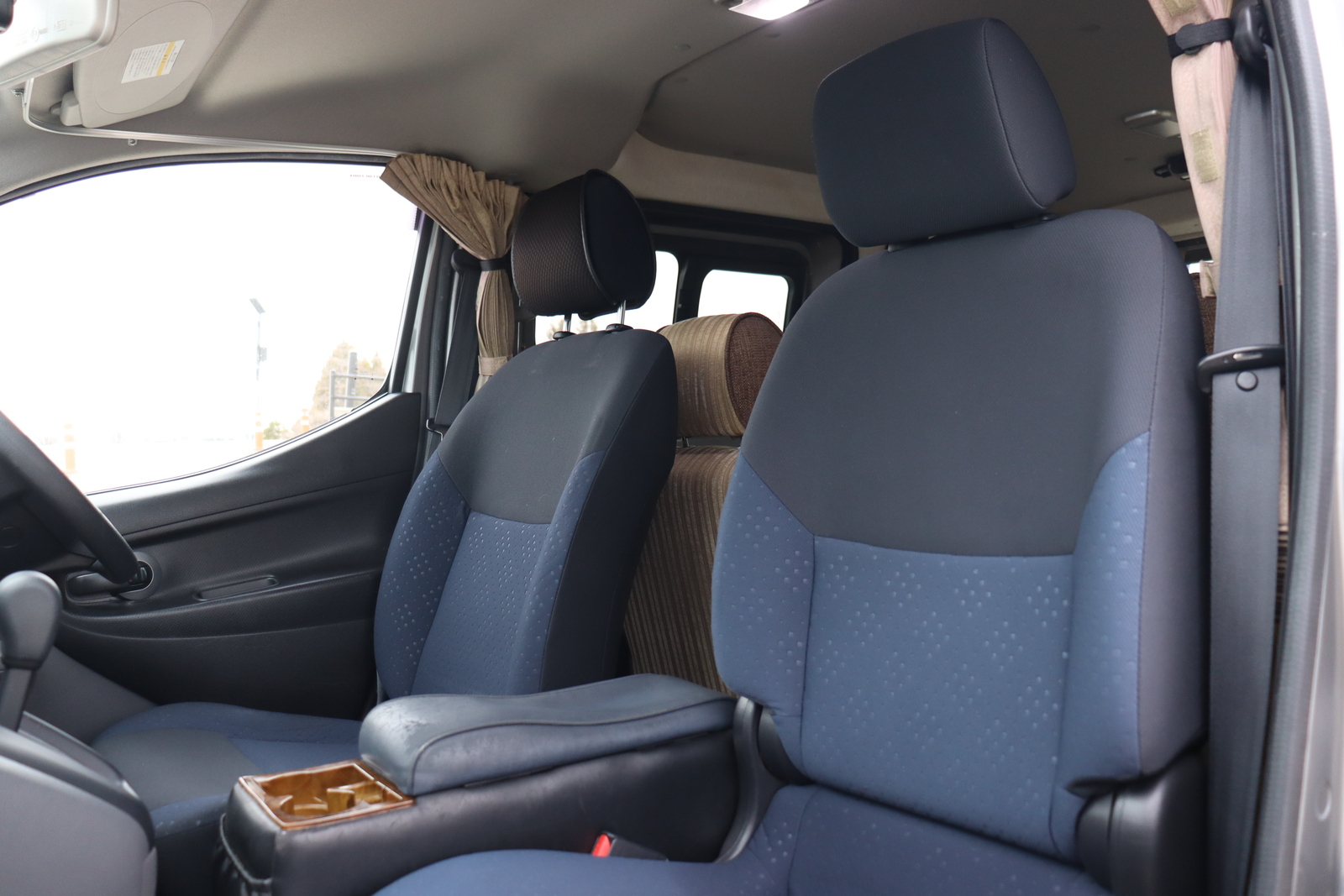 キャンピングカーバンコン