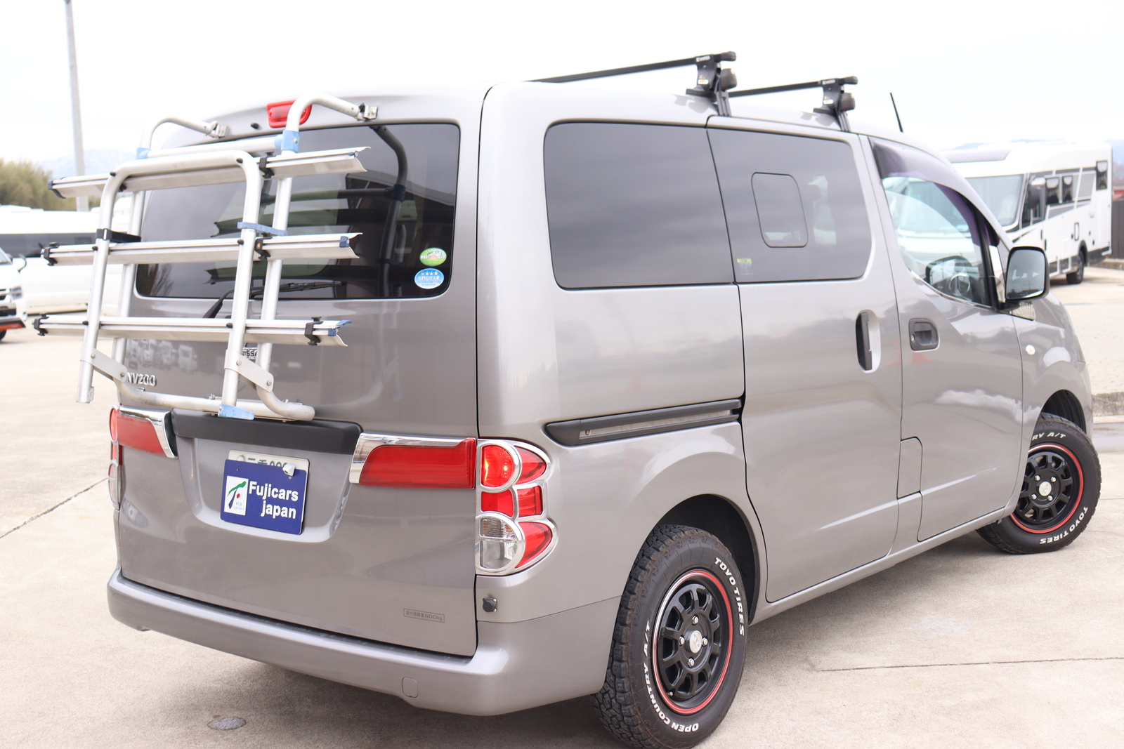 キャンピングカーバンコン