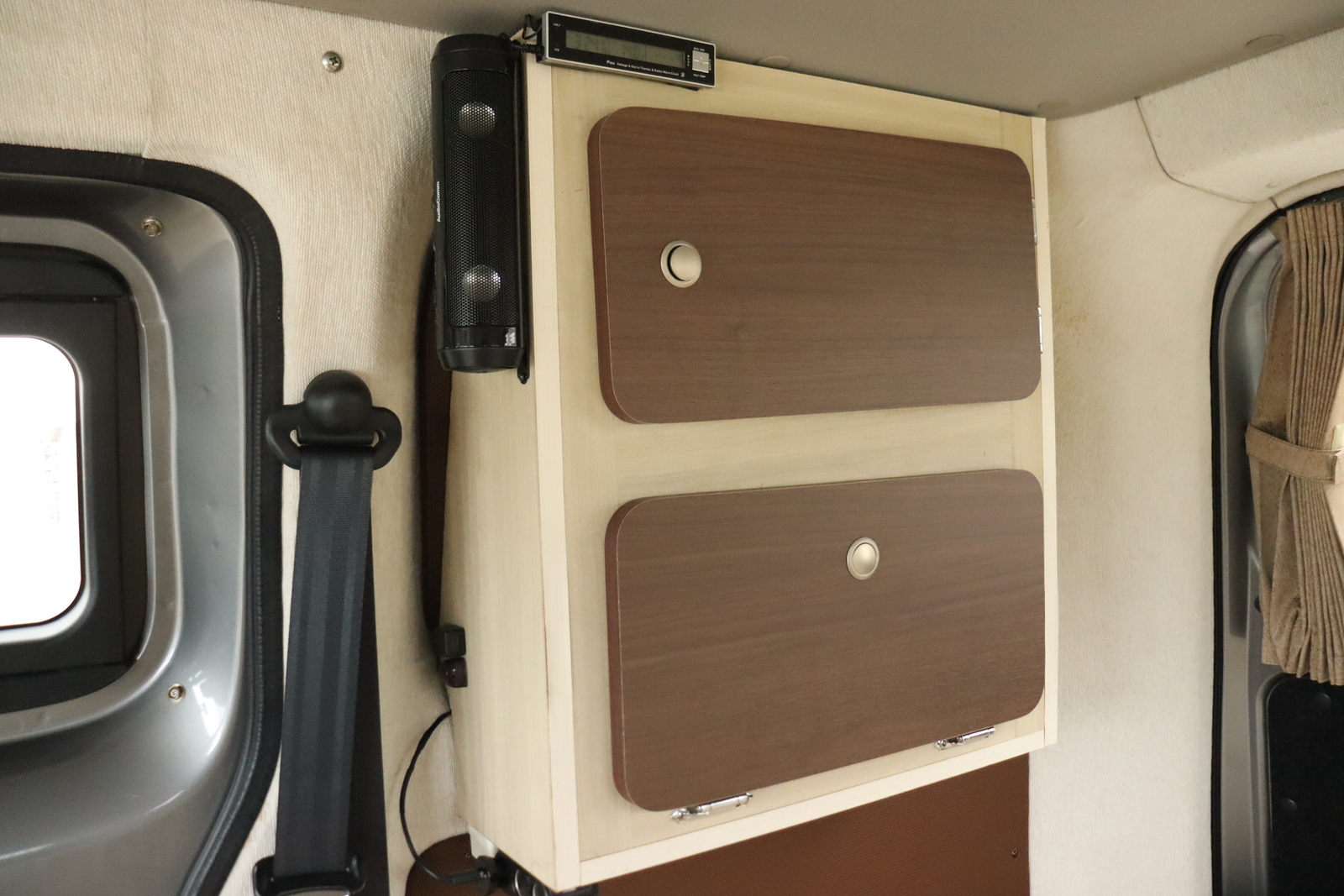 キャンピングカーバンコン