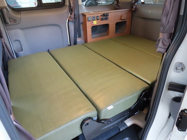 キャンピングカーバンコン