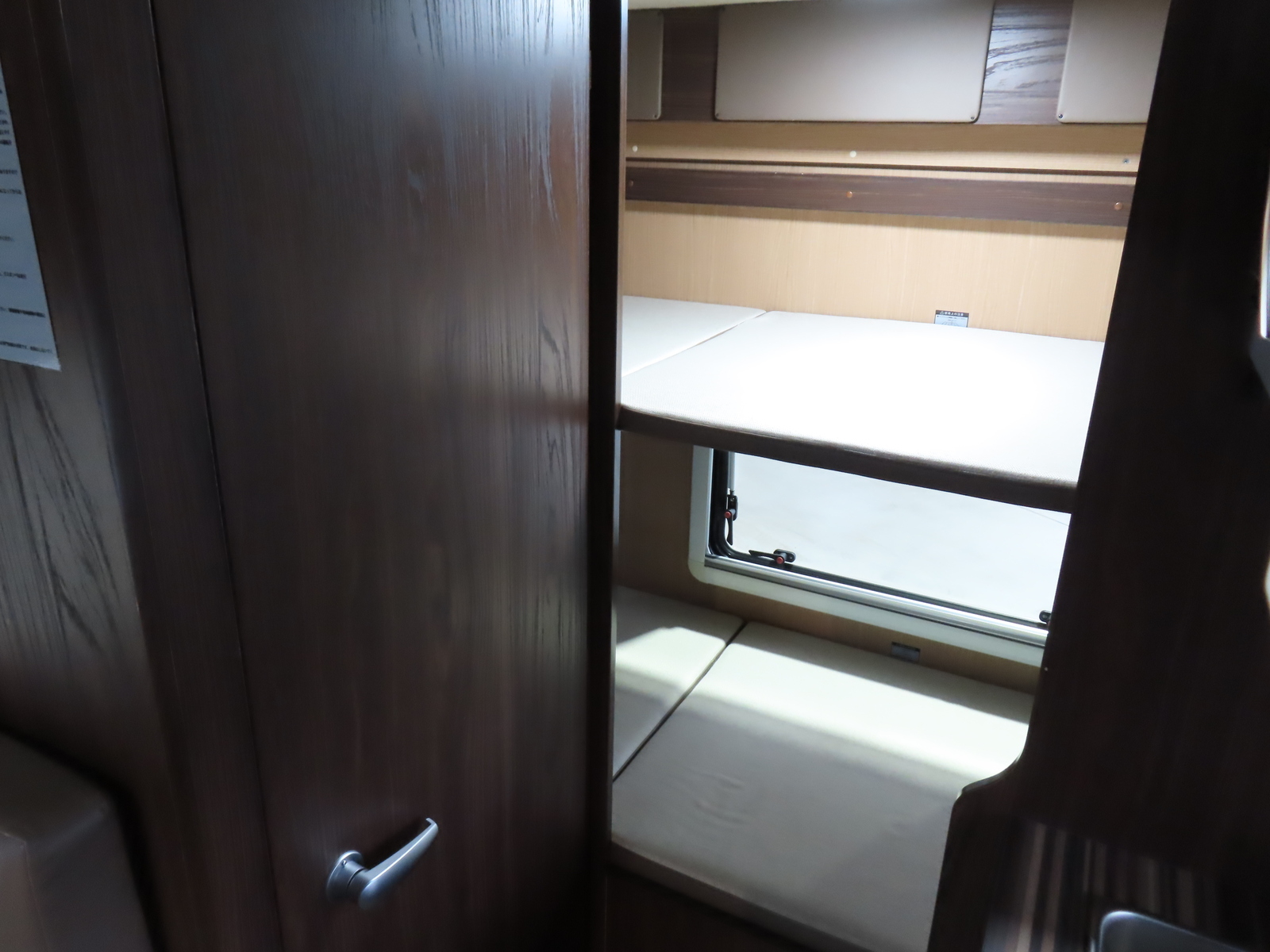 キャンピングカーキャブコン